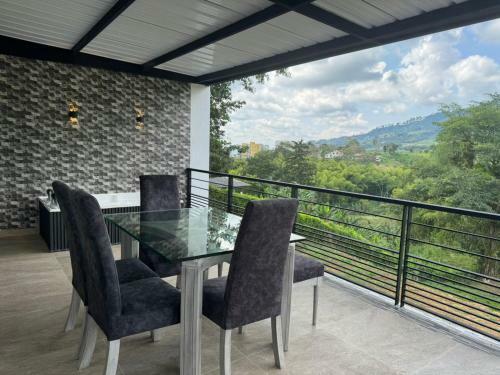 Moderna Casa Luxury Campestre En Pereira.