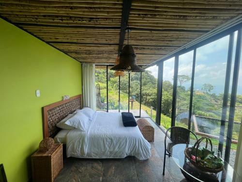 Bed & Breakfast Glamping R�os Voladores