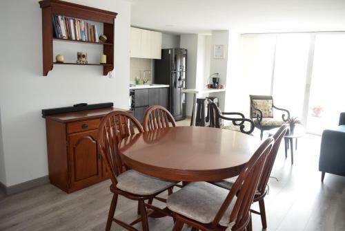 Amplio Apartamento Lujoso Al Lado Del Lago