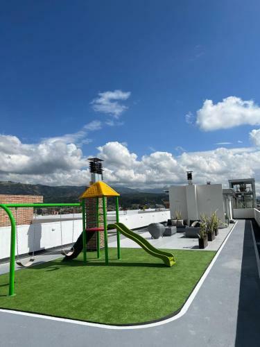 Amplio Apartamento Lujoso Al Lado Del Lago
