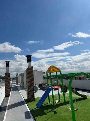Amplio Apartamento Lujoso Al Lado Del Lago
