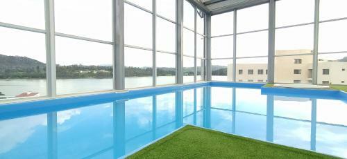 Amplio Apartamento Lujoso Al Lado Del Lago