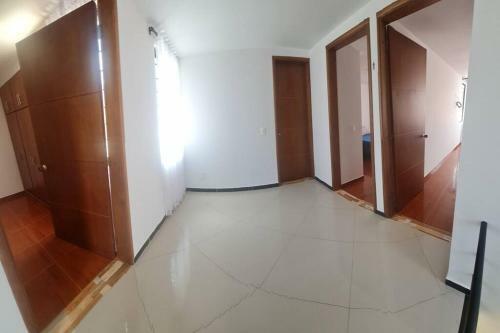 Apartamento Agradable Casa Familiar Con Parqueadero Privado