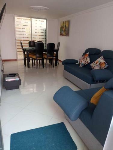 Apartamento Agradable Casa Familiar Con Parqueadero Privado