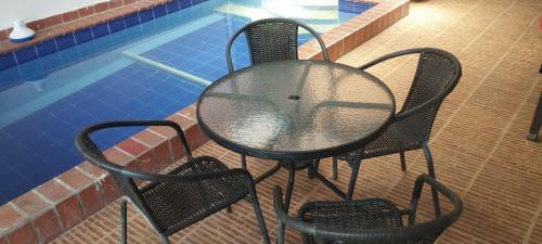 Casa Holandesa Con Piscina Privada