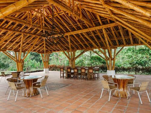 Hotel Casona Montanesa Quind�o Eje Cafetero
