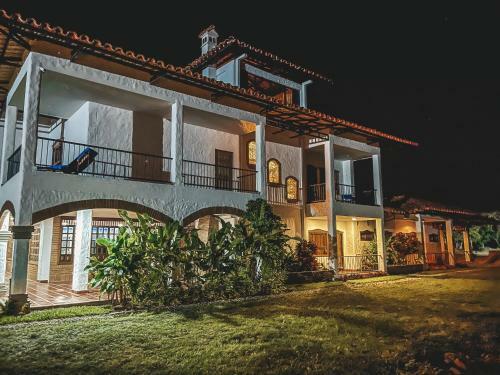 Hotel Casona Montanesa Quind�o Eje Cafetero