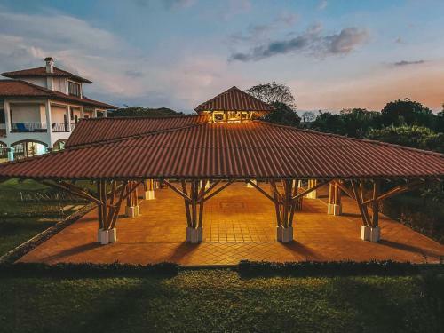 Hotel Casona Montanesa Quind�o Eje Cafetero