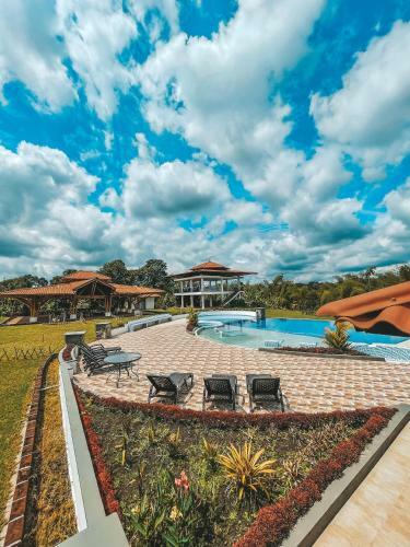 Hotel Casona Montanesa Quind�o Eje Cafetero