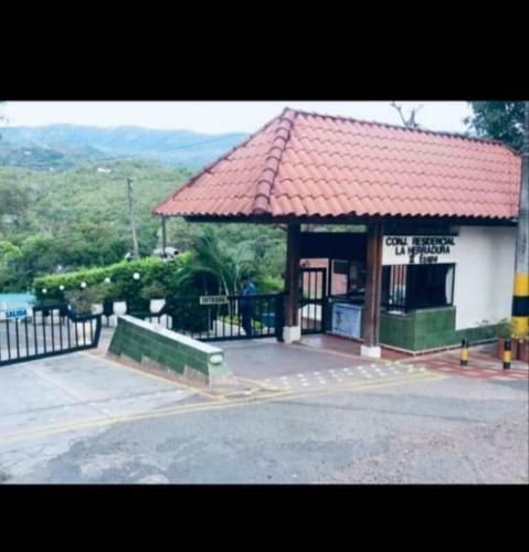 Casa Campestre Melgar Herradura Con Piscina Privada