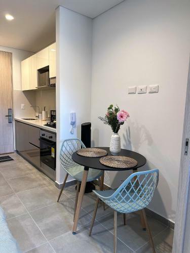 Exclusivo Apartaestudio, 719, Edificio Salguero Suites