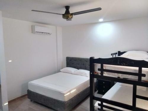 J.r Hotel