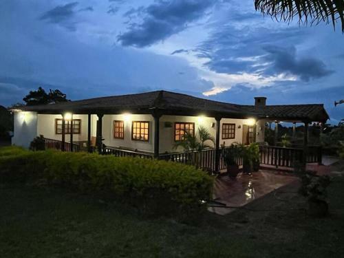 Villa Emita - Mesa De Los Santos