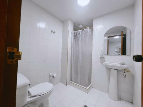 Apartamento Centro A UNA Cuadra De La Playa Y Parque De Los Novios