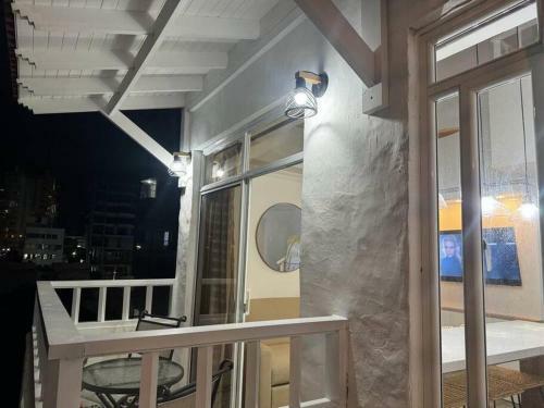 C�modo Apartamento Con Vista Al Mar Y La Monta�a