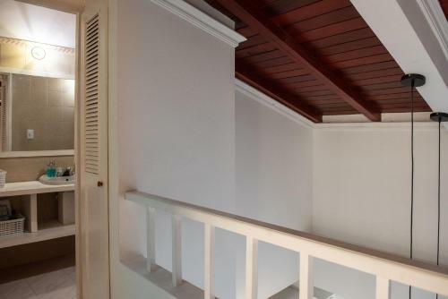 C�modo Apartamento Con Vista Al Mar Y La Monta�a