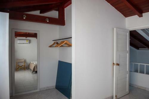 C�modo Apartamento Con Vista Al Mar Y La Monta�a