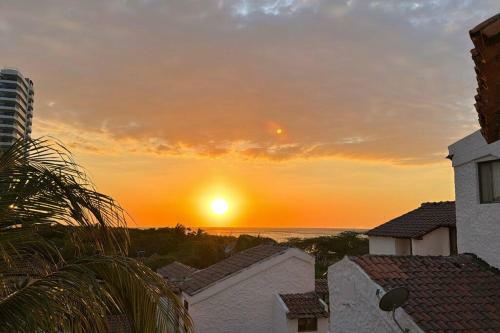 C�modo Apartamento Con Vista Al Mar Y La Monta�a