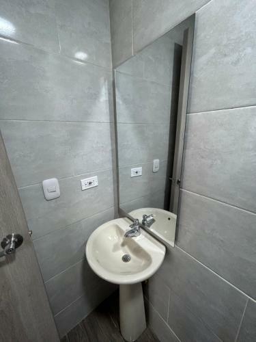 Hotel Hostal Tamaca Beach