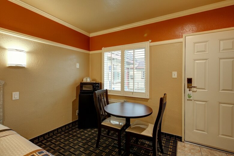 Geneva Motel