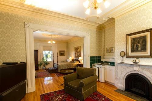 Homeport Historic B&B