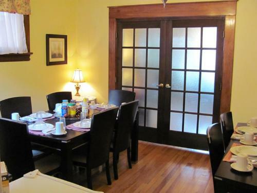 Bed & Breakfast Rideau Inn