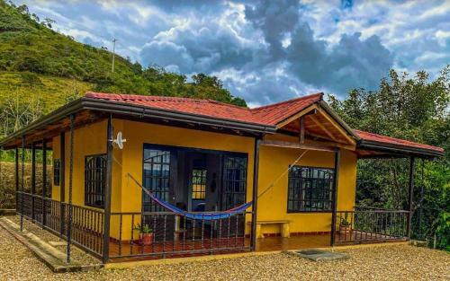 Casas De Campo - El Para�so