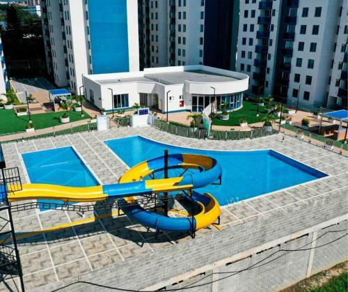 Apartamentos En Club Residencial Con Piscina