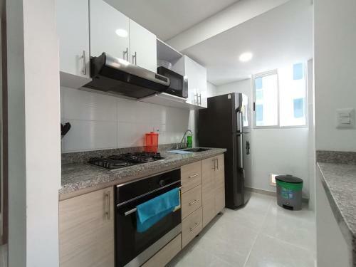 Apartamentos En Club Residencial Con Piscina
