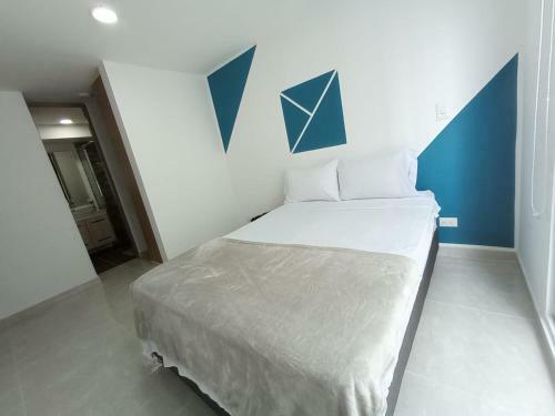 Apartamentos En Club Residencial Con Piscina