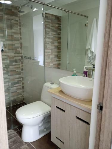 Apartamentos En Club Residencial Con Piscina