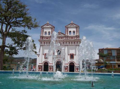 Hostal Hermosa Habitaci�n 202!!
