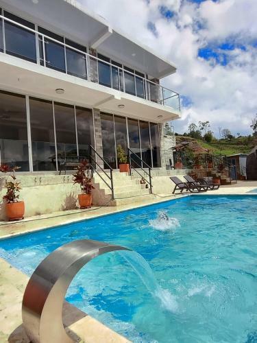 Hostal Hermosa Habitaci�n 202!!