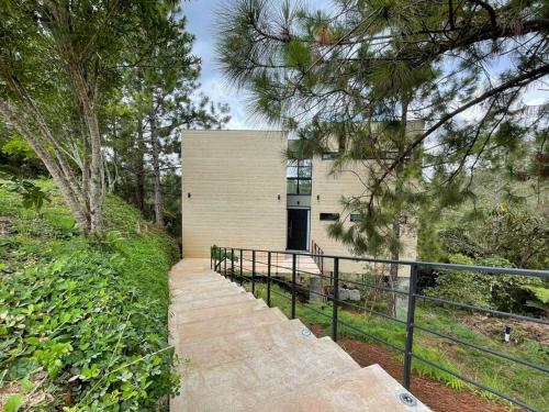 Aqua Guatap� - Lakeside Luxury Villa