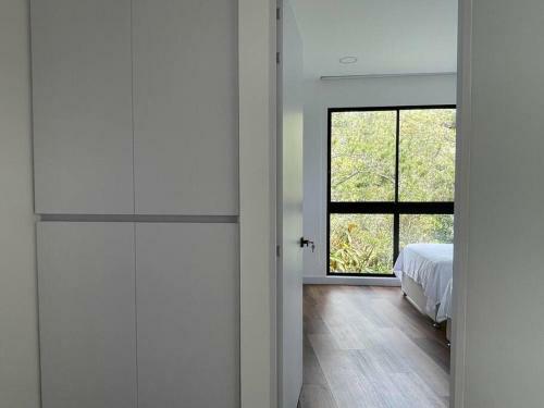 Aqua Guatap� - Lakeside Luxury Villa