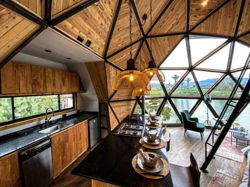 Villa Tiny Lake House - Guatap�