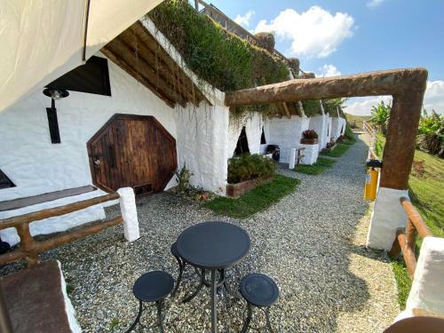 Hobbit Hotel Ecolodge- Guatap�