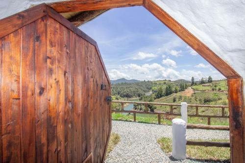 Hobbit Hotel Ecolodge- Guatap�
