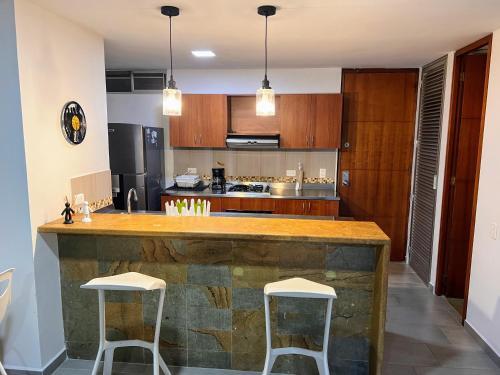 Apartamento Exclusivo, Acogedor Apto En El Poblado: Cerca De Todo!