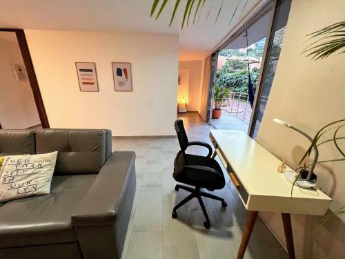 Apartamento Exclusivo, Acogedor Apto En El Poblado: Cerca De Todo!
