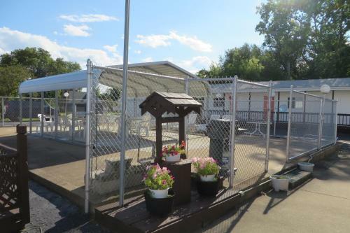 Seacrest Motel