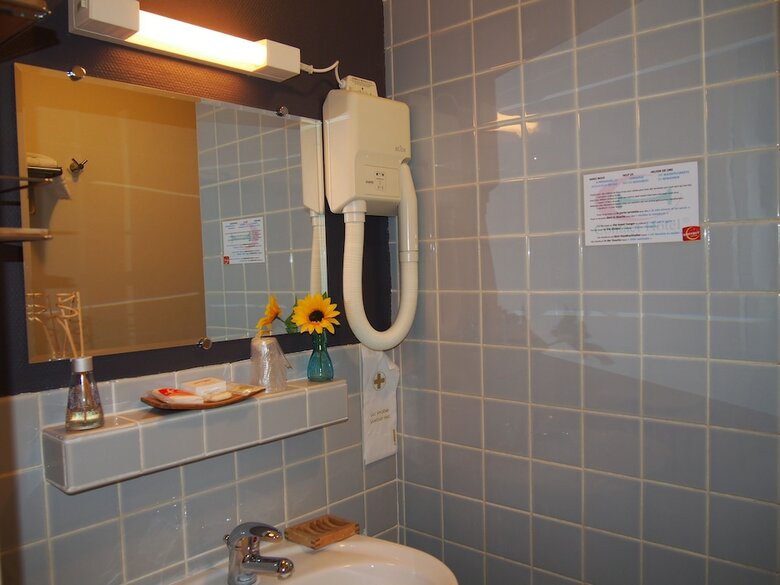 Hotel Du Crois�