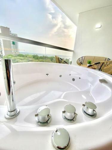 Apartamento Suite D?lujo: Jacuzzi Privado Bh
