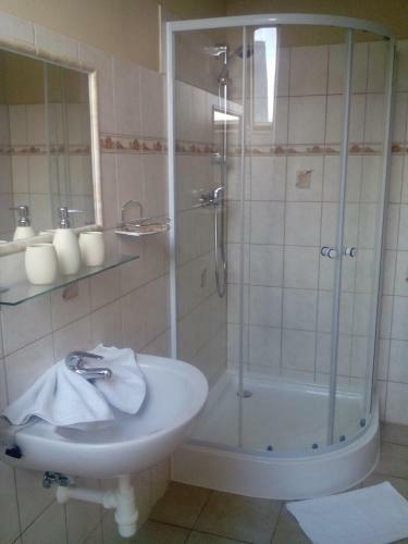 Hostal Penzion ?�rovice