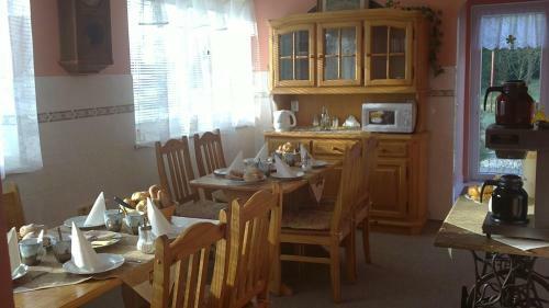 Hostal Penzion ?�rovice