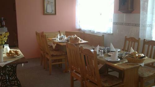 Hostal Penzion ?�rovice