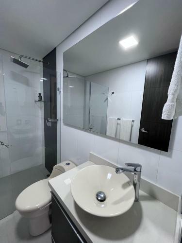 Spacious Apartments With High Views From Poblado