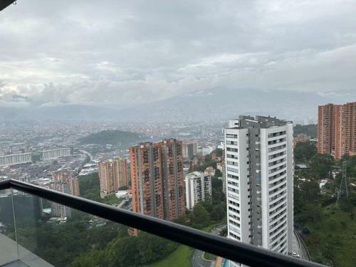 Apartamento Poblado,jacuzzi,wifi,vista Exclusiva