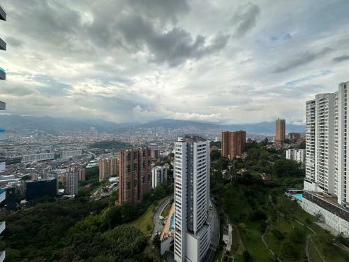 Apartamento Poblado,jacuzzi,wifi,vista Exclusiva