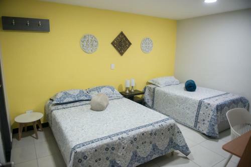 Hostal Casa Tangara Caf� Y Hospedaje